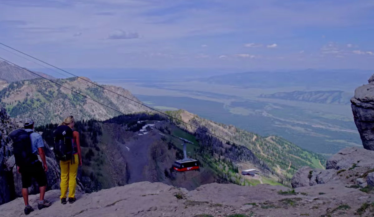 Screenshot: <a href=\"https://www.youtube.com/watch?v=sdJQF0fOOfU\">Jackson Hole</a>