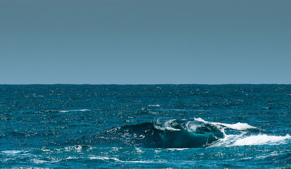 Neon Bombie - Undisclosed NSW Coast. Photo: <a href=\"https://jamesrheinbergerphoto.com\">James Rheinberger</a>