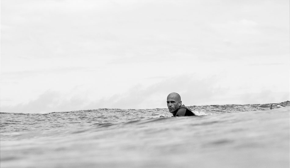 Casual Kelly in the lineup. Photo: <a href= \"https://www.jasoncorrotophoto.com/\">Jason Corroto</a>