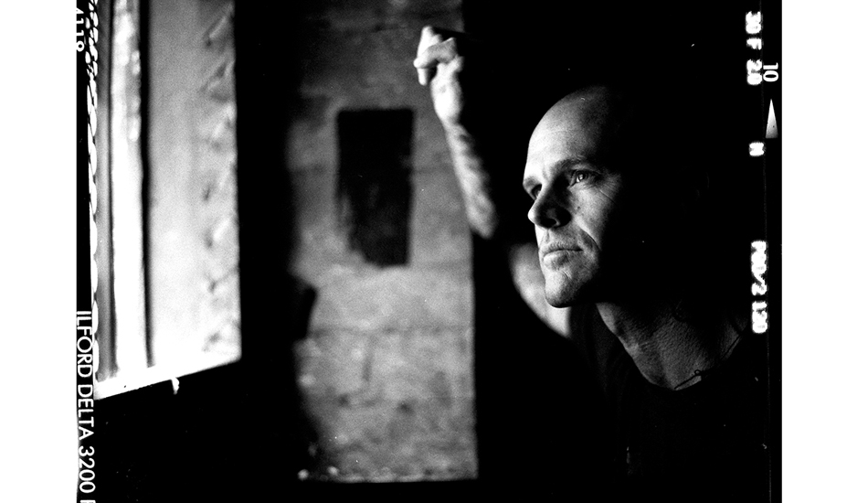 I shot this portrait of Archy in the basement of my Hollywood apartment. Photo: <a href=\"https://www.reposarphoto.com\">Jason Reposar</a>