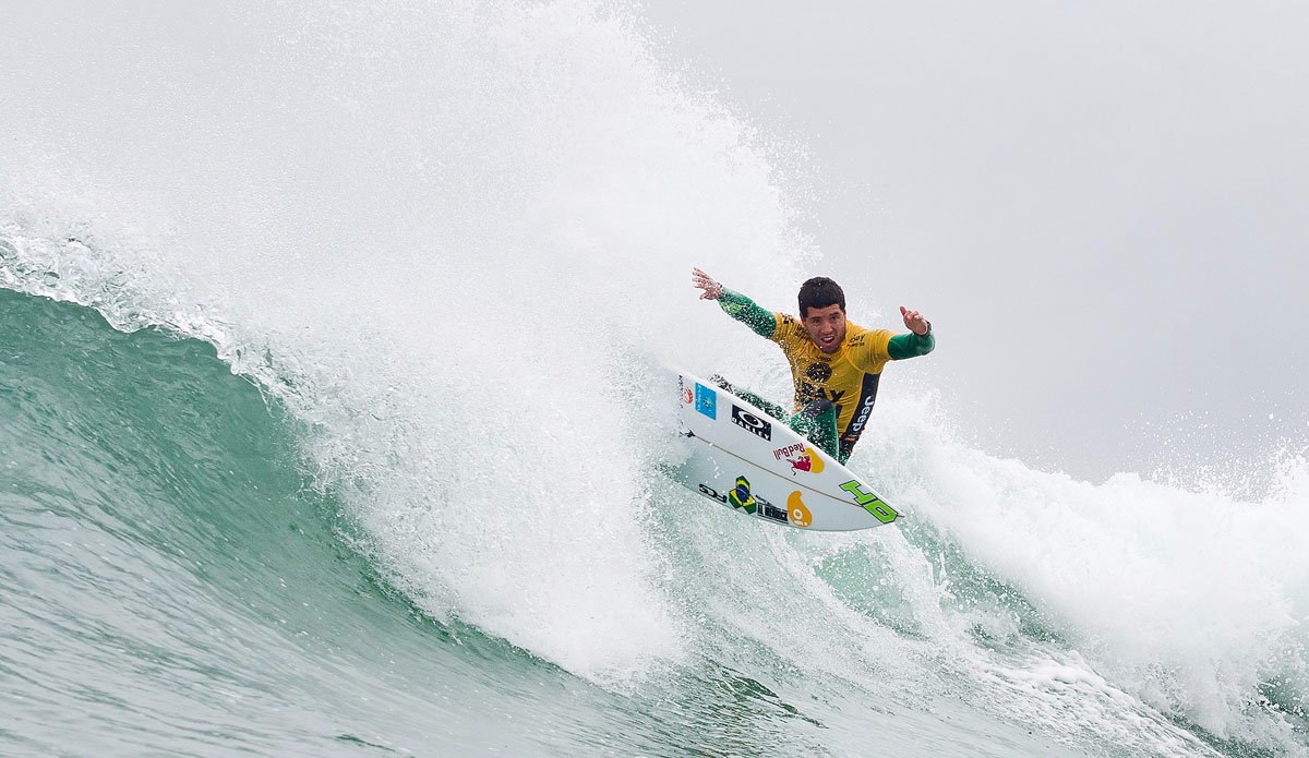 Adriano de Souza of Guaruja, Sao Paulo, Brazil (pictured) winning his Round 4 heat at the JBay Open to advance into the Quarterfinals on Saturday July 18, 2015. Photo: <a href=\"https://www.worldsurfleague.com/\">WSL</a>/<a href=\"https://instagram.com/kc80\">Cestari</a>