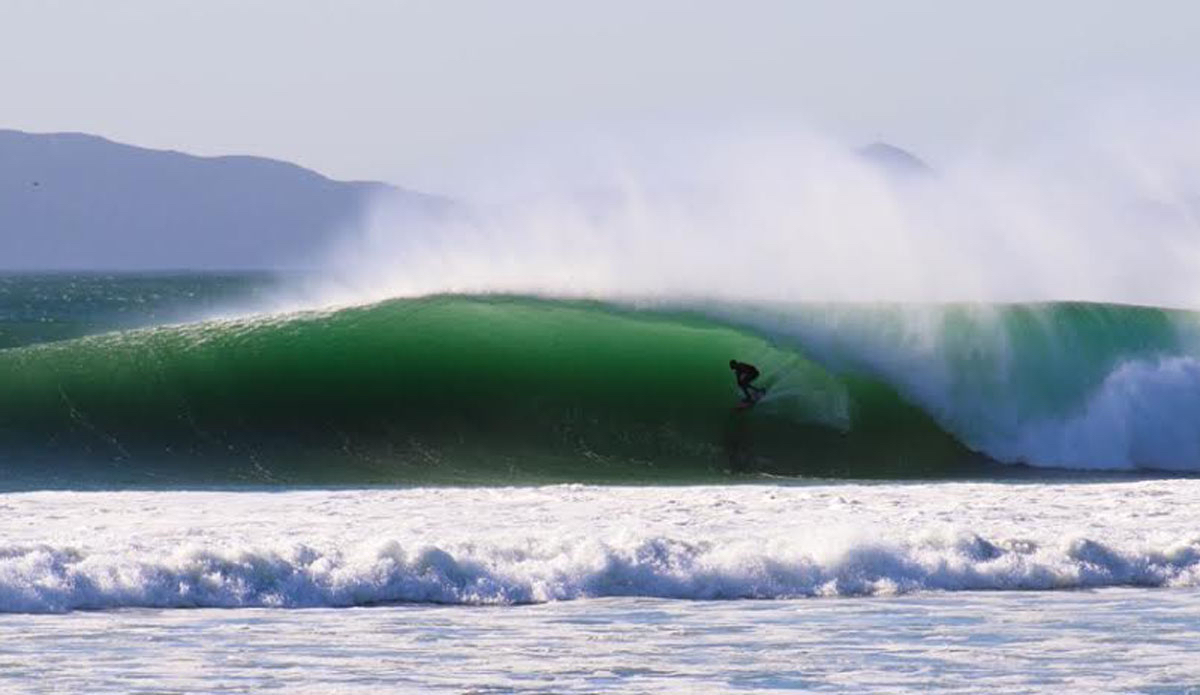 Unknown surfer Baja. Photo: <a href=\"https://www.instagram.com/jeff_perez\">@Jeff_Perez</a>