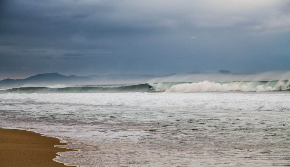 Sunrise at Hossegor. Photo: <a href=\"https://www.jeromechobeaux.fr\">Jerome Chobeaux</a>