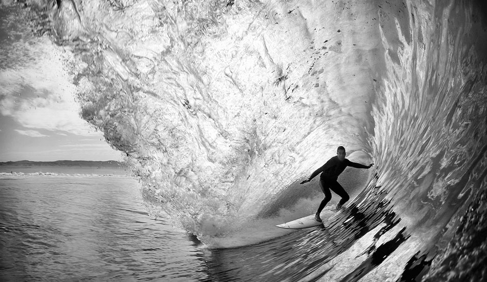 Supertubes local Nuno Silva getting deep in the Peniche pit.  Photo: <a href= \"https://joaobracourt.com/\" target=_blank>Joao Bracourt.</a>