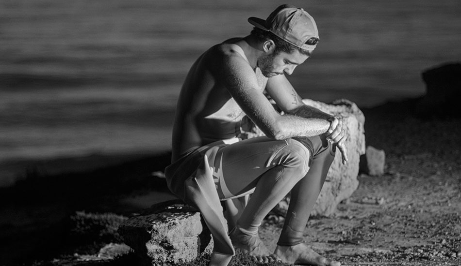 Pedro Scooby dazzled by the Portuguese waves. Photo: <a href= \"https://joaobracourt.com/\" target=_blank>Joao Bracourt.</a>