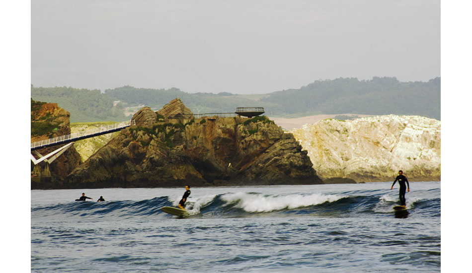 Salinas\' spread out sandbanks make it a logger\'s paradise. Photo: <a href= \"https://joaobracourt.com/\" target=_blank>Joao Bracourt</a>