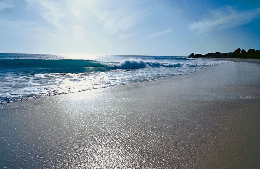 Sand Point. Sri Lanka. Photo: <a href=\"http://www.joecurren.com\" target=_blank>Joe Curren</a>