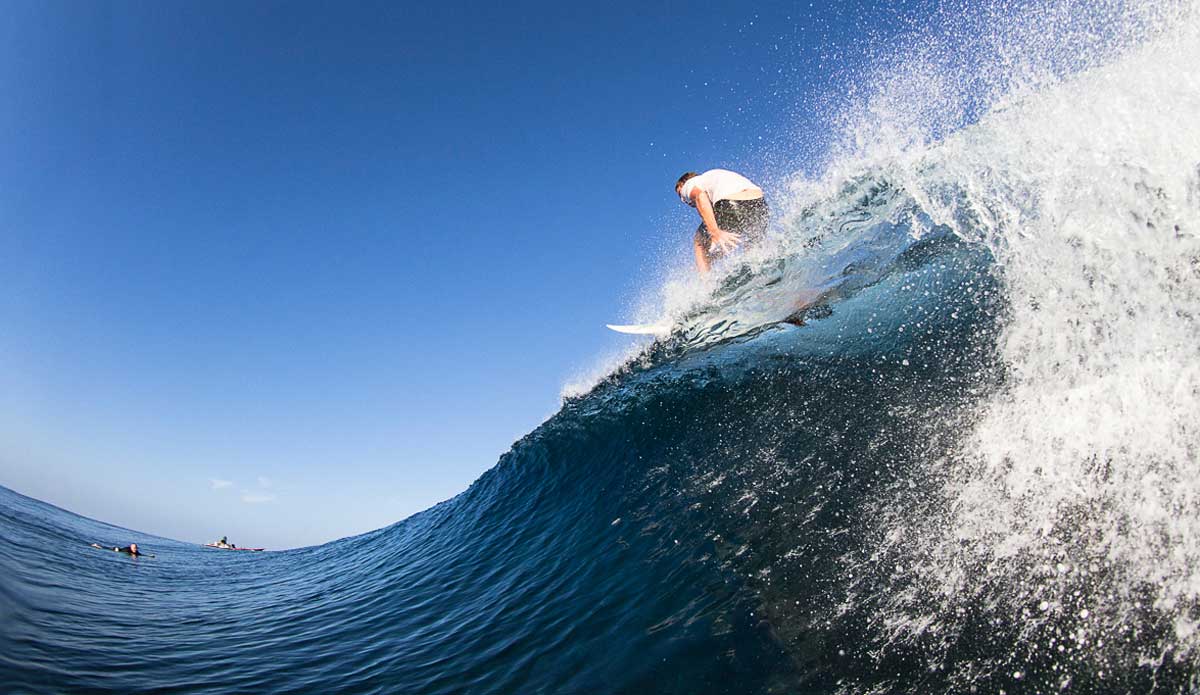 Paul Clark and a unique angle of a floater. Photo: <a href=\"https://johnbarton.net.au/\">John Barton</a>