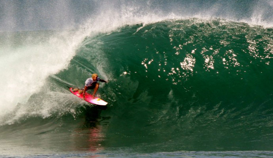 Jamie O\'Brien, broken nose barrel. Photo: Phil LeRoy