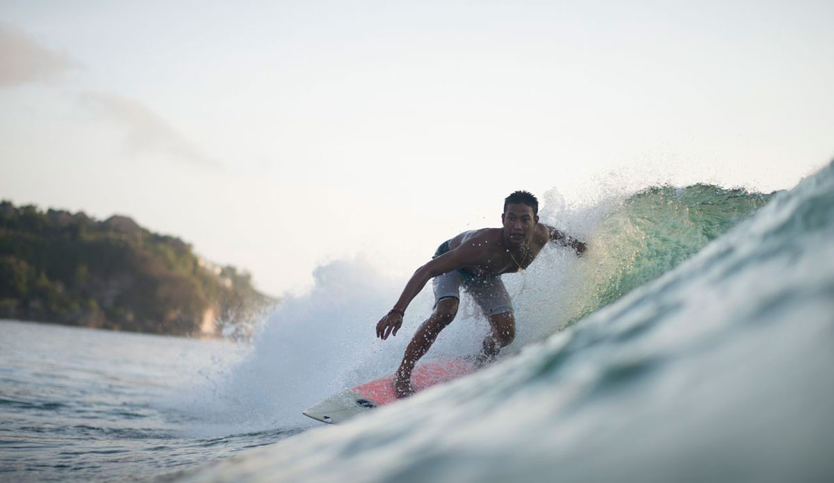 Playful lefts. Photo: <a href=\"https://instagram.com/johnwatermanlaw\"> John Waterman Law</a>