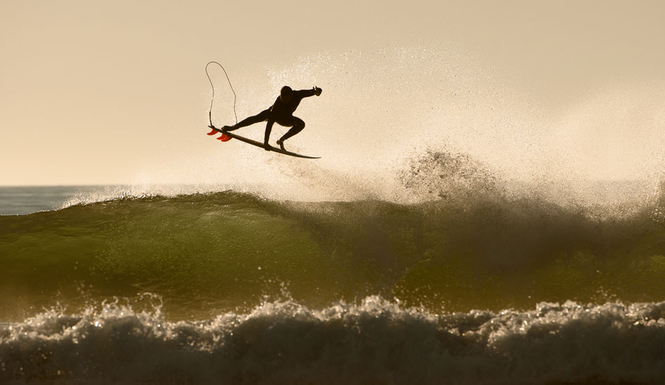  The drive from Canada all the way down to Central California pays off as Sepp Bruhwiler takes flight amidst perfect fall conditions. Photo: <a href= \"https://molyneuxphoto.com/\">Jean Paul Molyneux</a>