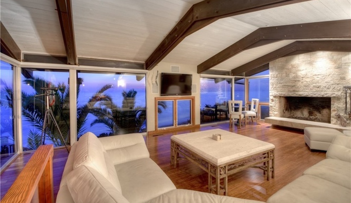 Photo: <a href=\"https://www.redfin.com/CA/San-Clemente/405-Calle-Alicia-92672/home/3280053\"> Redfin <a/>