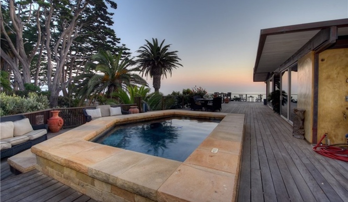 Photo: <a href=\"https://www.redfin.com/CA/San-Clemente/405-Calle-Alicia-92672/home/3280053\"> Redfin <a/>