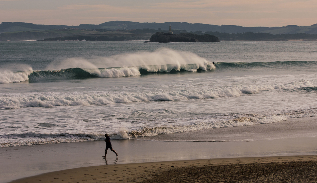 Cantabria is close to Asturias. It has really good beach breaks. Photo: <a href=\"https://www.instagram.com/northmorla\">@NorthMorla</a>