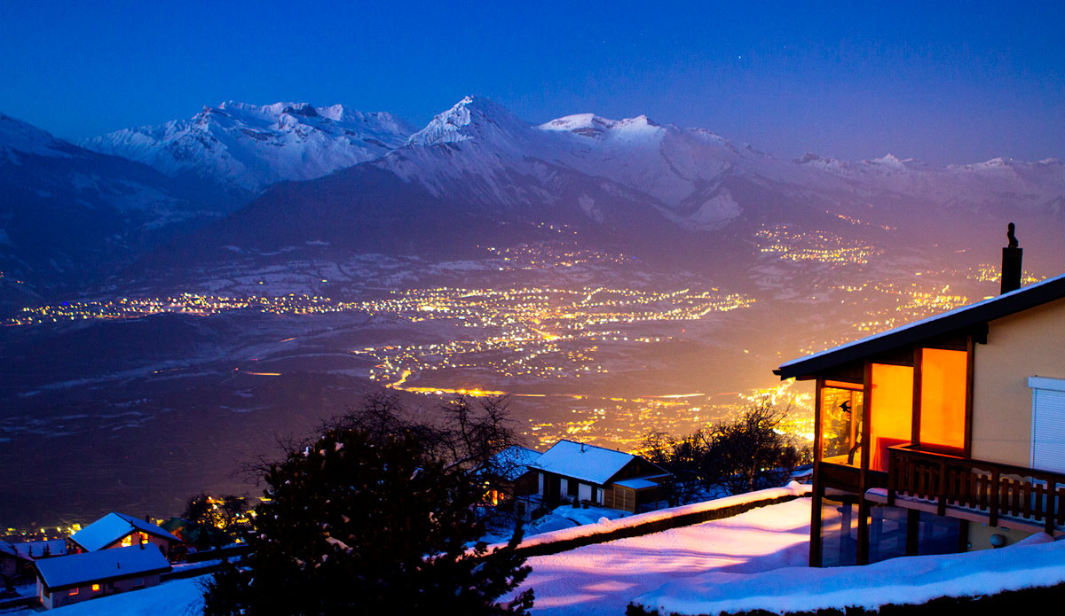 A chilled night in the Swiss Alps. Photo: <a href=\"http://jungphoto.com/\">Justin Jung</a>