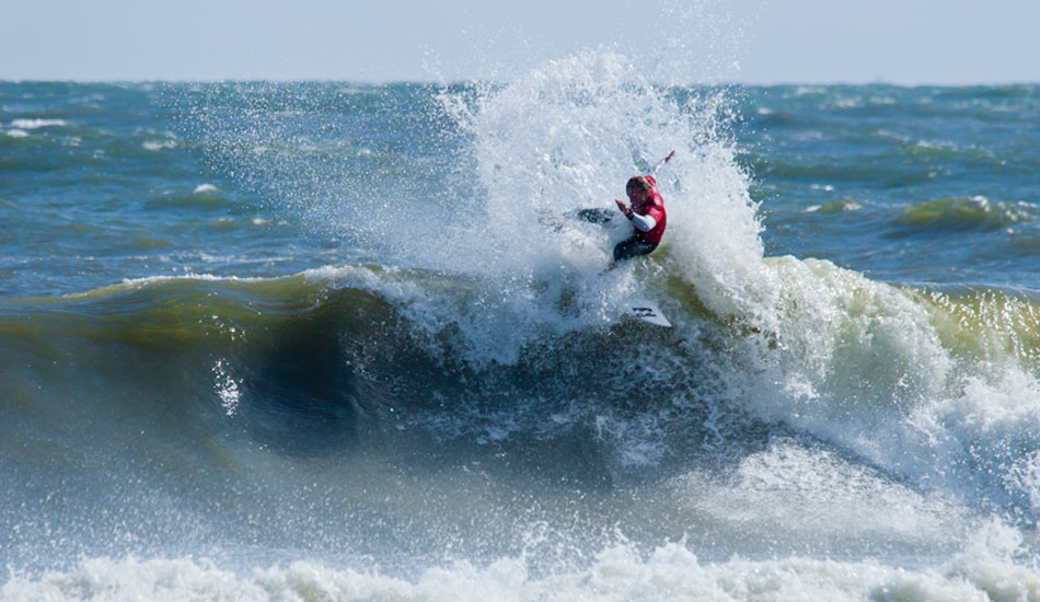 Sam Hammer blasts the fins out in Round 2 of the Garden State Grudge Match en route to another victory.