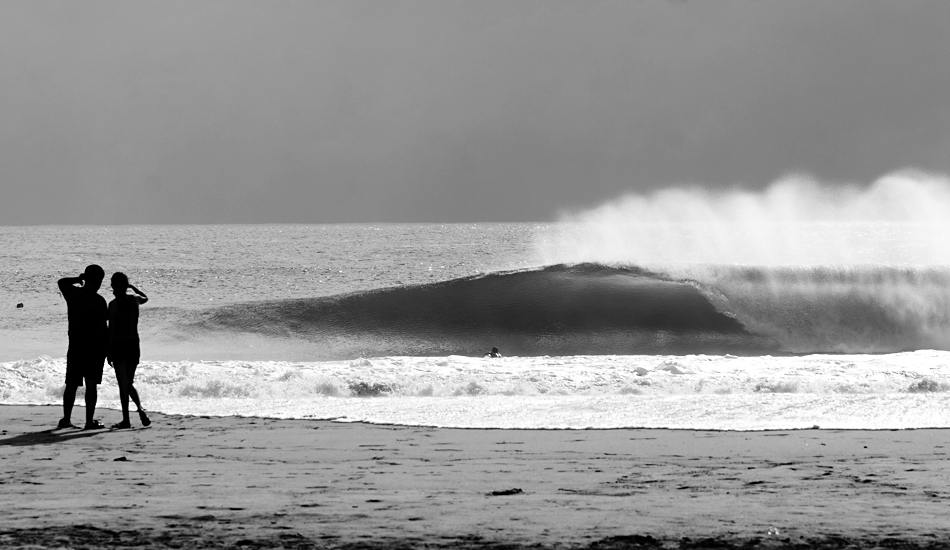 I really like B&W, but I admit that it\'s very hard to get a good one. This was an evening in Puerto Escondido, just right after the rain when the light began to shine in between the clouds. Very scenic. Image: <a href=\"https://www.luizblanco.com/Home.html\" target=\"_blank\">Blanco</a>