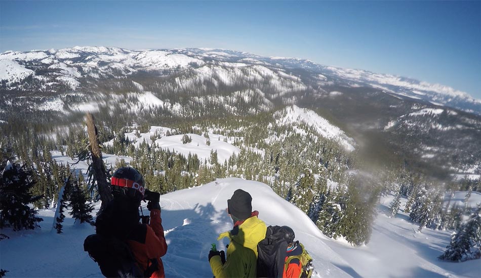 Max Hammer, dropping a stylish turn before a crowd of gawkers. Yep.