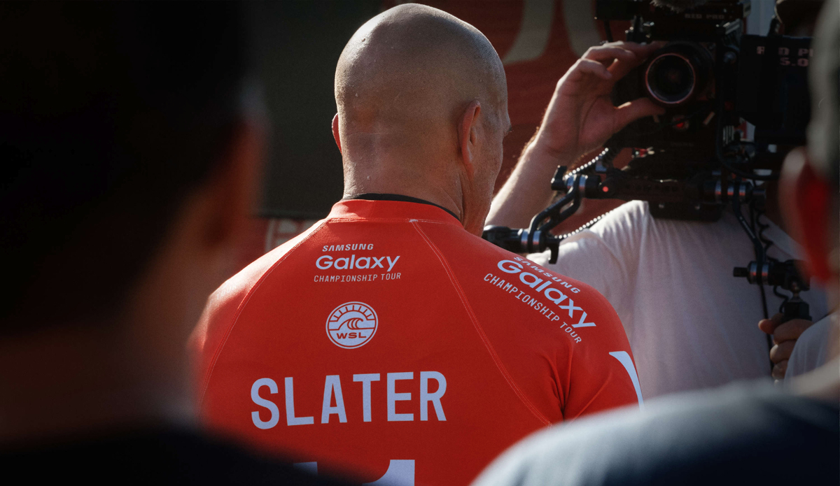  A few words with the King before round 1. Photo: <a href=\"https://www.rookemedia.com\">Tyler Rooke</a>