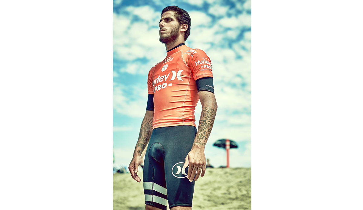 Event favorite Filipe Toledo readys for battle. Photo: <a href=\"https://santiagobisso.com\">Santiago Bisso</a>