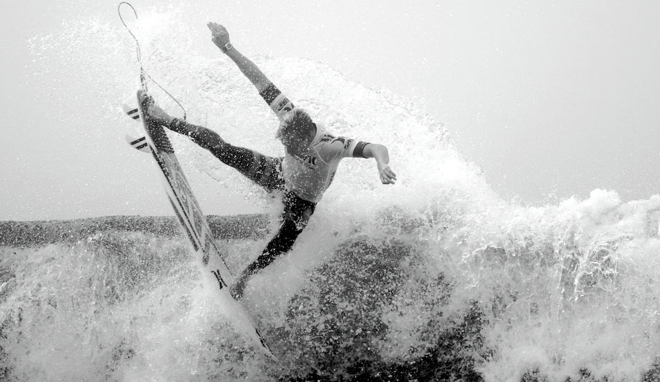 Kolohe Andino takes to the air with ease as we\'ve all come to expect of the San Clemente native. Photo: <a href=\"https://www.driftwoodfoto.com/\">Benjamin Ginsberg</a>