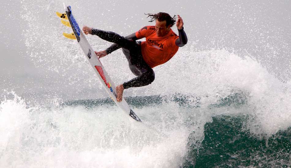 South African native Jordy Smith showing why he\'s #1 on the Men\'s World Tour rankings, even if he\'s only #4 on latest the WCT rankings. Photo: <a href=\"https://www.driftwoodfoto.com/\">Benjamin Ginsberg</a>