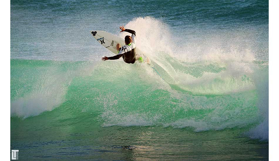 Nicco cracking one off the top. Image: <a href=\"https://lucashoot.blogspot.com\">Tozzi</a></em></strong>