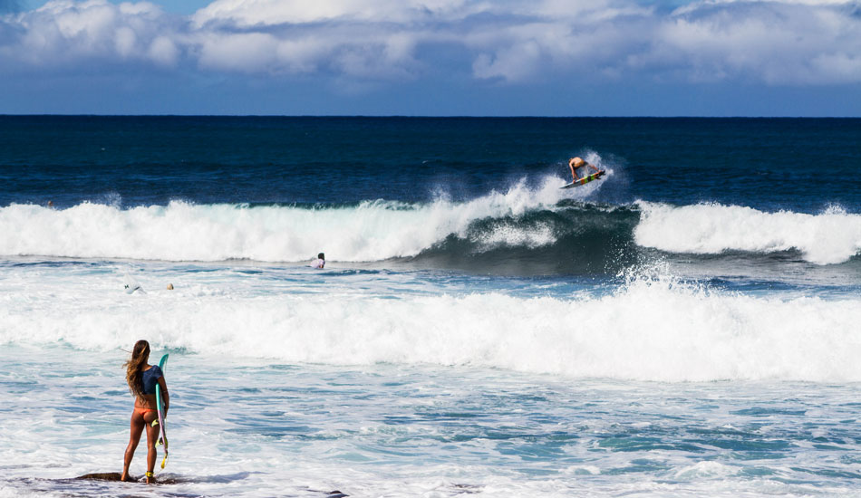 One of my favorite photos I\'ve ever taken. Just such a cool moment on the north shore. Photo: Luke Forgay