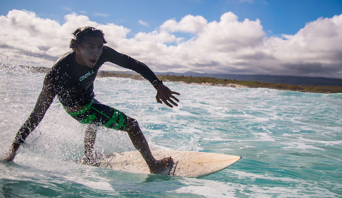 Jean Hidalgo having a fun surf sesh at Santa Cruz. Photo: Maria Fernanda 