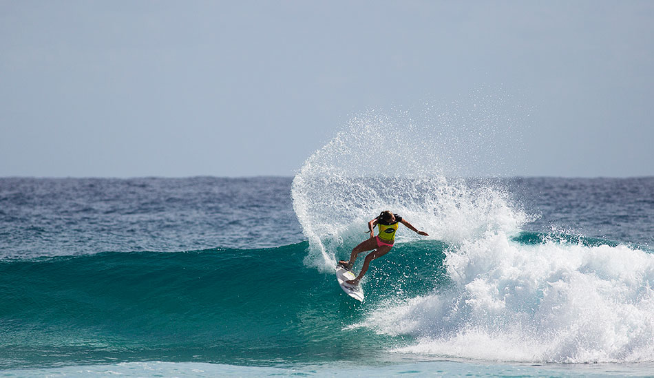 Lakey Peterson demolishing Snapper\'s smooth wall. Photo: <a href=\"https://mattdunbar.com.au\">Matt Dunbar</a>
