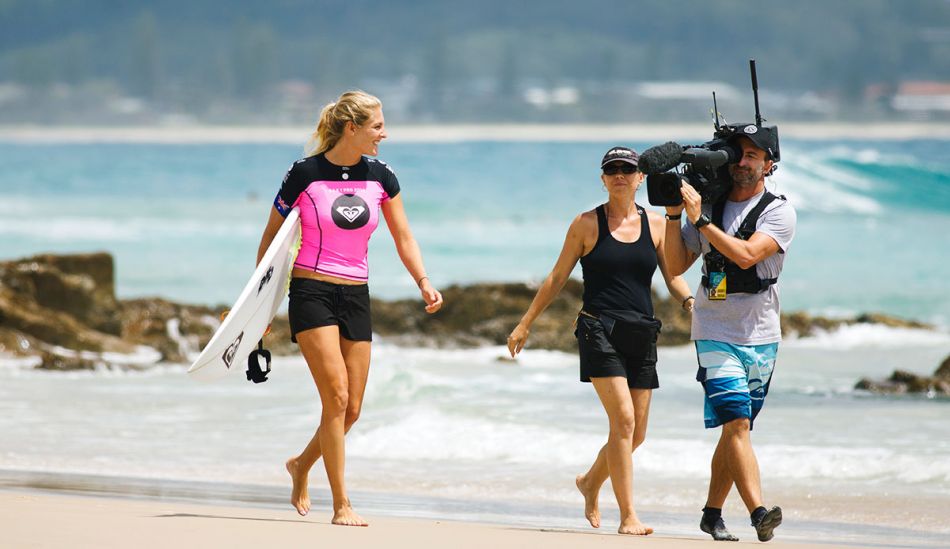 Everyone wants a piece. Photo: <a href=\"https://mattdunbar.com.au\">Matt Dunbar</a>