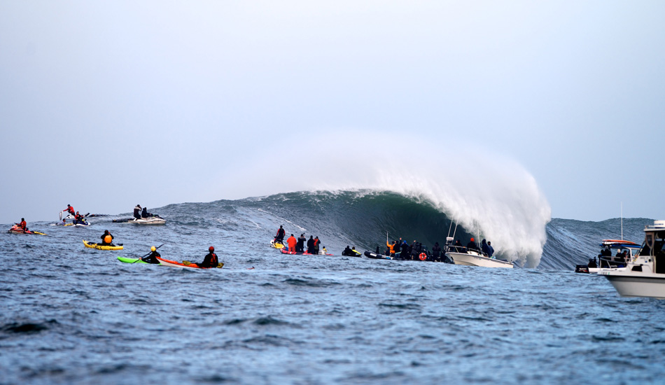 2014 Maverick\'s Invitational in Half Moon Bay, California. Photo: <a href=\"https://www.driftwoodfoto.com/\">Benjamin Ginsberg</a>