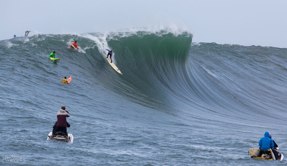 Ryan Augustein finds a clean drop. Photo: <a href=\"https://withinwaves.com/\" target=_blank>Nick Allen</a>