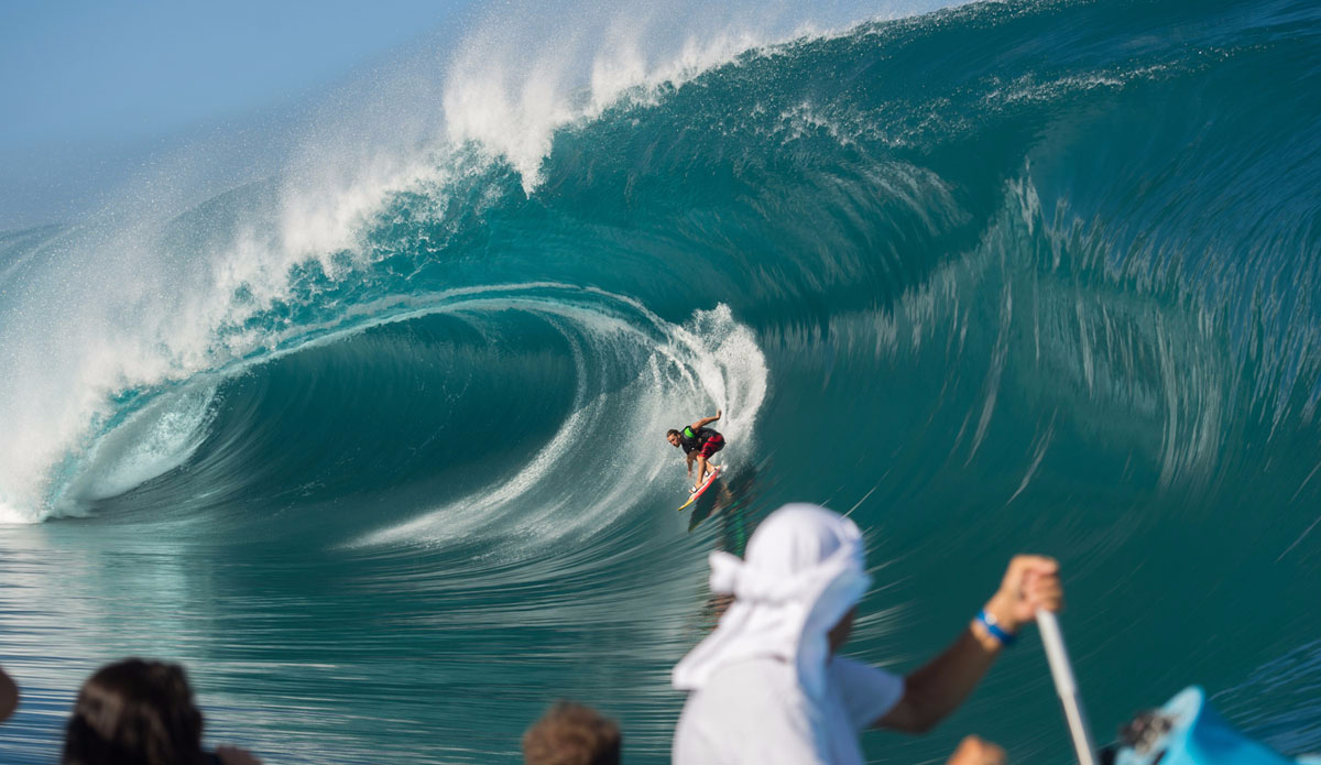 Nicolo Porcella doing his best Millenium wave impression. Photo: <a href=\"https://www.timmckennaphoto.com/\">Tim McKenna</a>