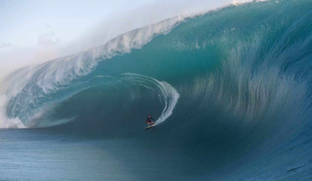 Keala Kennelly, speed line. Photo: <a href=\"https://www.timmckennaphoto.com/\">Tim McKenna</a>