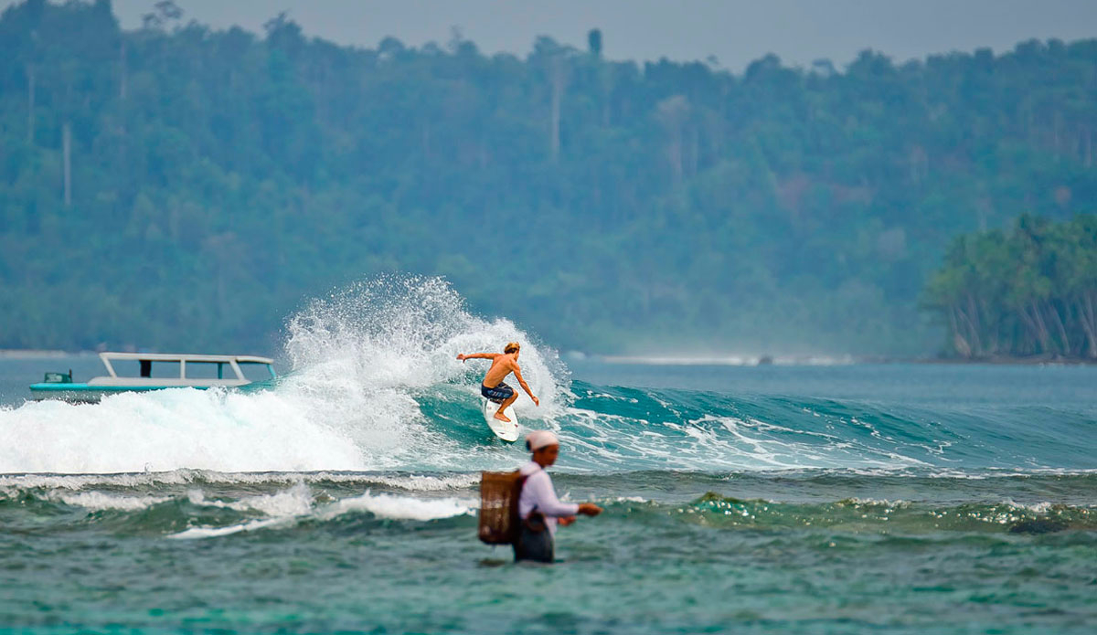 Klaus Velardes injecting a shot of power. Photo: <a href=\"https://www.shootingdownthebarrel.com/\">Nico Palacios</a>