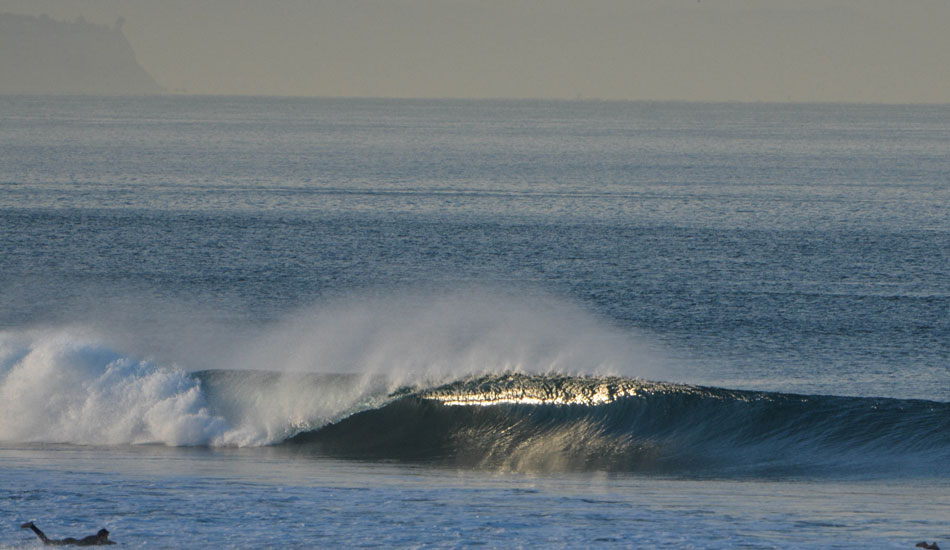 Hollow lefts. Photo: <a href=\"https://www.mikearonesty.com\">Mike Aronesty</a>