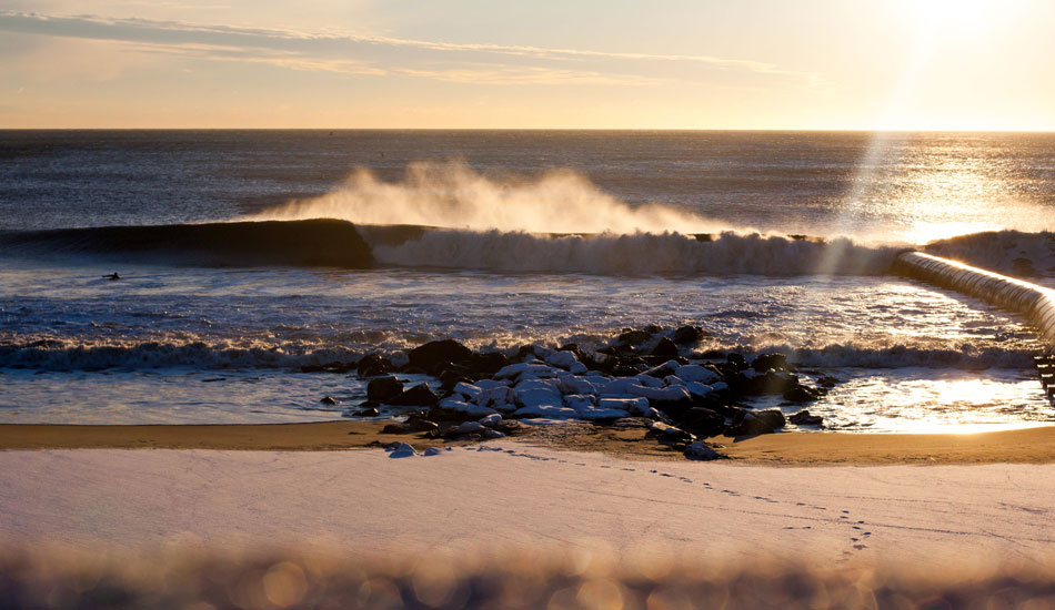 Snow on the ground, offshores in the air and not another person out. Photo: <a href=\"https://www.mikeincittiphotography.com\" target=_blank>Mike Incitti</a>