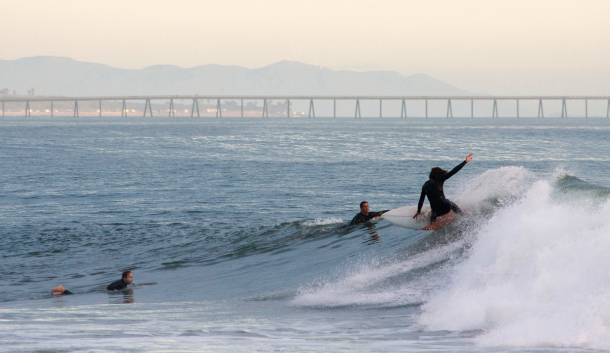 Jonny Mccann demonstrating proper body english for the groms. Photo: <a href=\"https://www.milesjackler.com\"MilesJackler.com</a>