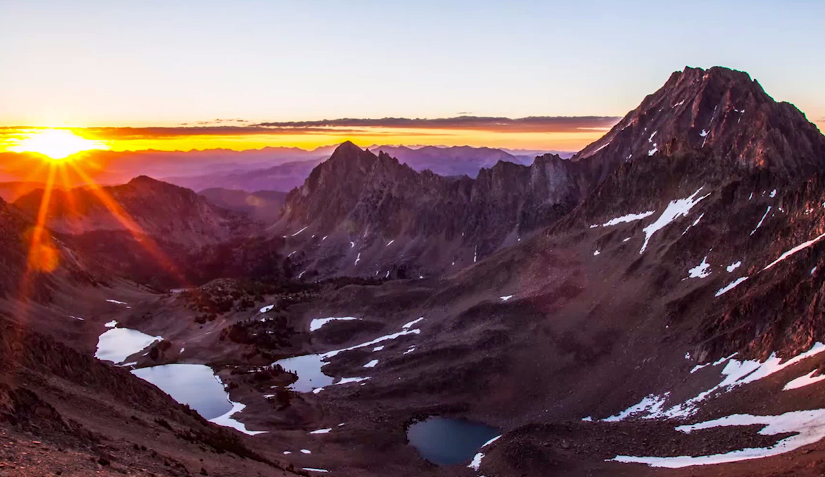 Screenshot: <a href=\"https://www.youtube.com/watch?v=gaGz_Ob3sI8\">KEEN</a>