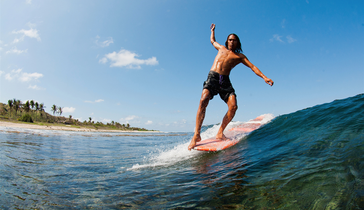 Not too many things beat the joy of longboarding with good friends. The camaraderie and friendly competition to out perform the other instills a fire that cannot be extinguished. One of my favorite compadres, my brotha from anotha motha, Jeff Ganuelas, always gets me stoked to slide! Photo: Ian Zamora