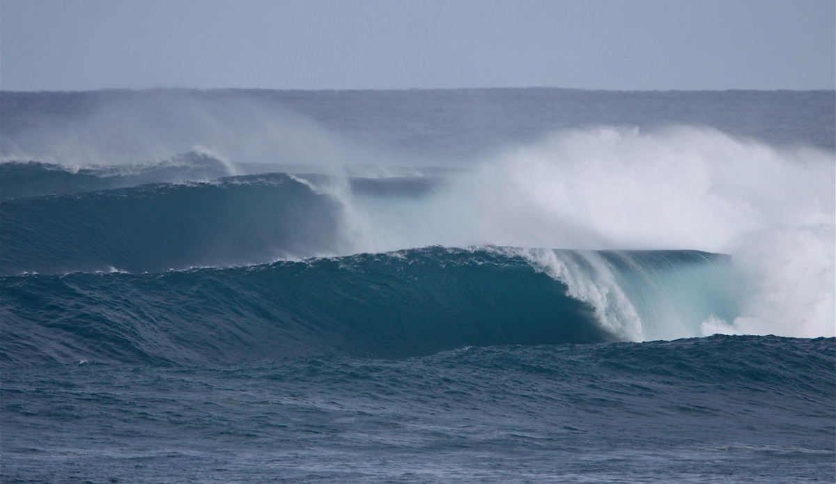 Across the way doing her thing. It\'s way bigger than it looks. Photo: DoomaPhoto