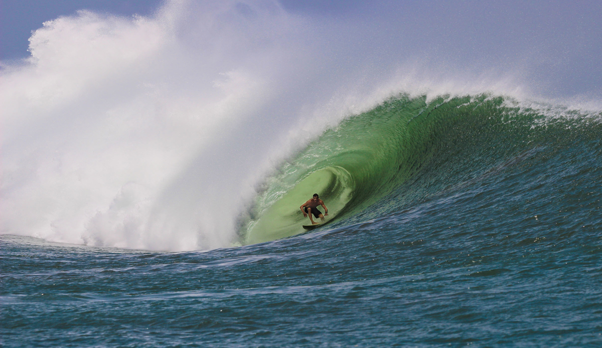 Unkown rider. Photo: <a href=\"https://www.instagram.com/surfnsr\">Armando \"Codo\" Lopez</a>