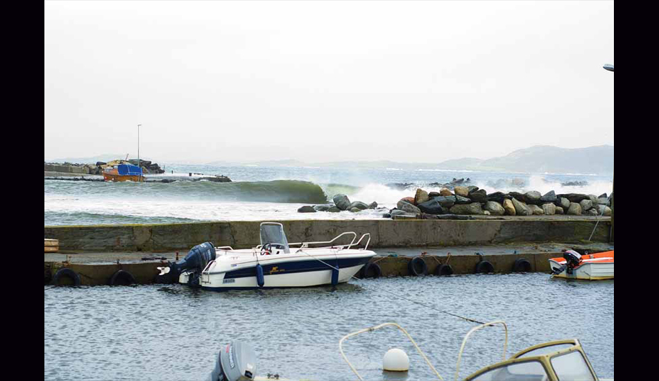 Norway harbour wave. Image: <a href=\"https://www.timnunn.co.uk\" target=\"_blank\">Nunn</a>