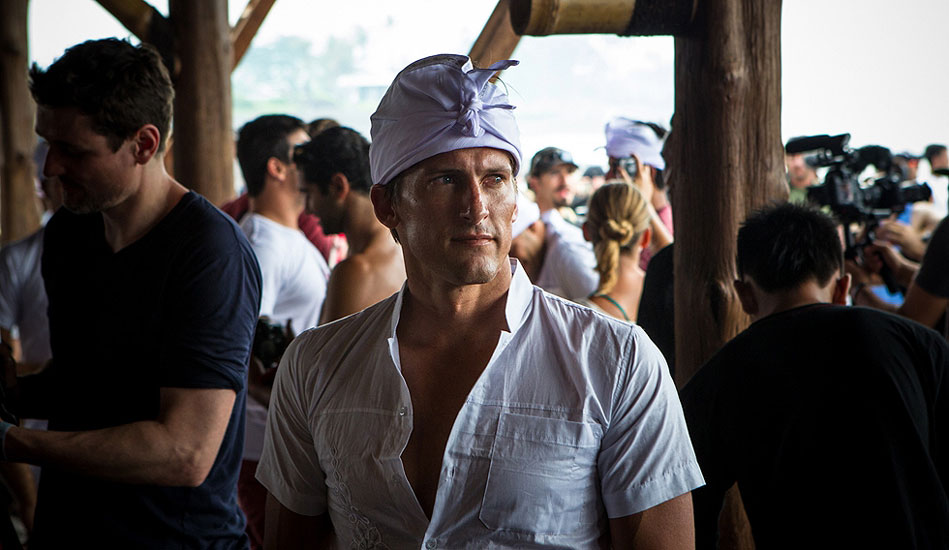 Sponsor wildcard, Bruce Irons, dressed for the occasion. Photo: <a href= \"https://www.oakleyprobali.com/photos/\">Mick Curley</a>