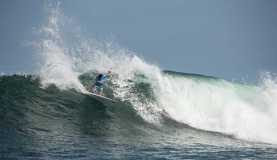 Willian Cardoso shows us what real power looks like. Photo: <a href= \"https://oakleyprobali.com/photos/\" target=_blank>Hennings</a>