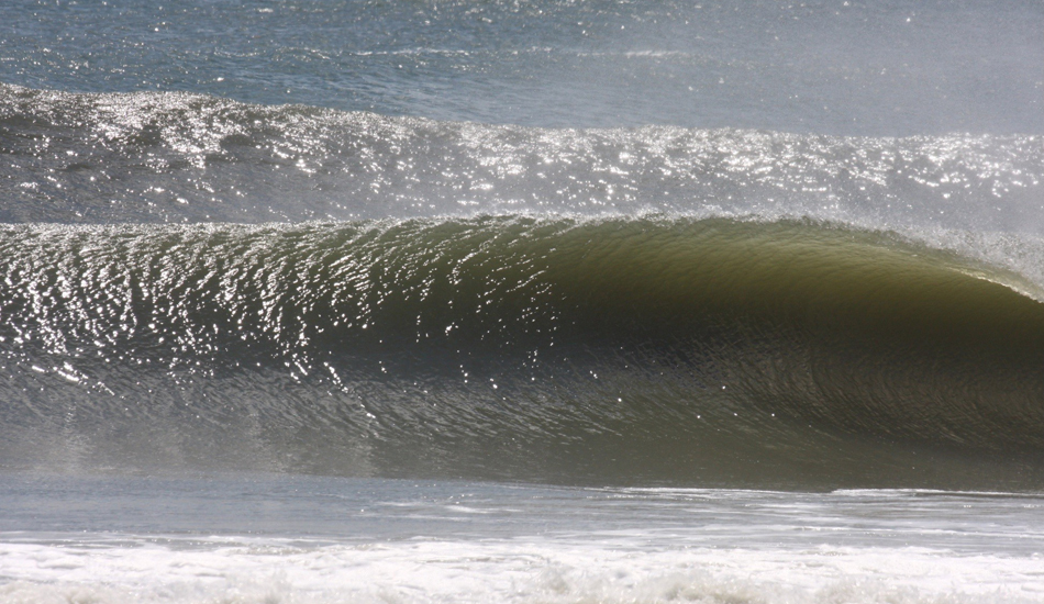 OBX spinner. A little too tight because I was shooting with the 600mm, but I think you can still tell how perfect the waves were. Image: Mickey McCarthy