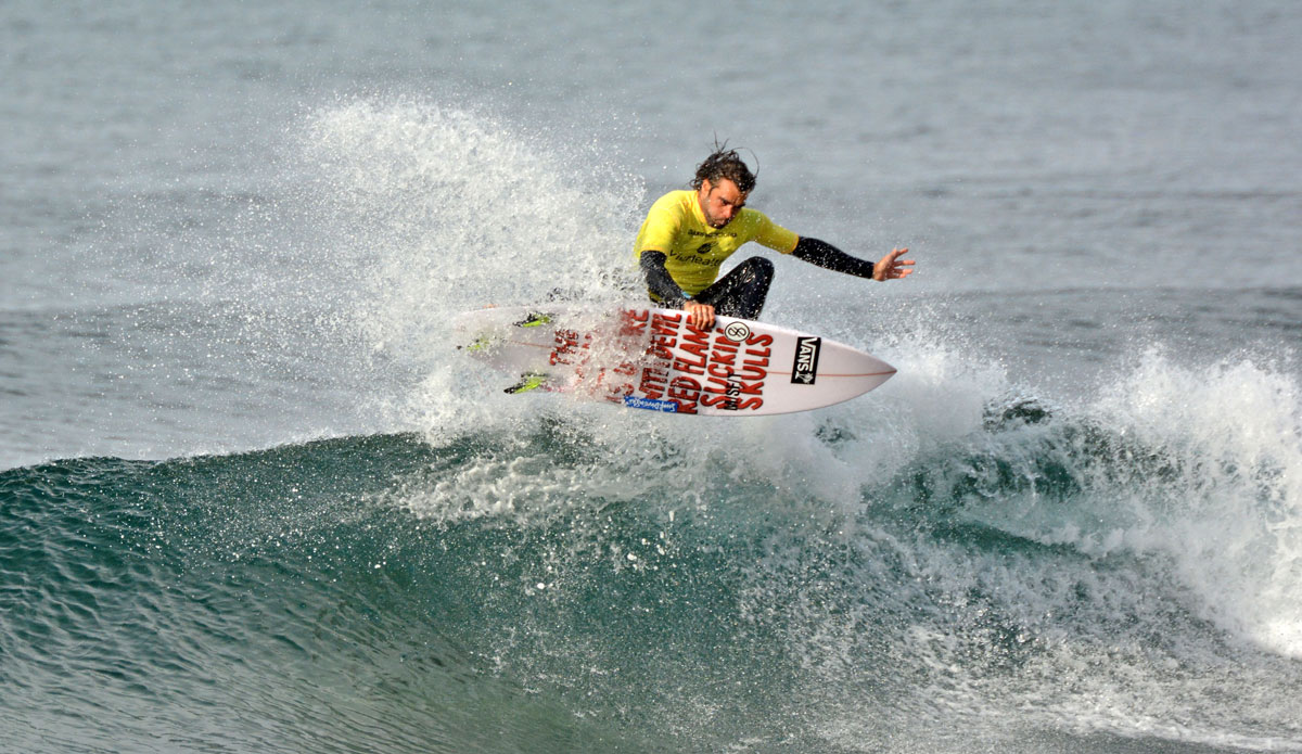 Otis Carey launching towards a trophy. Photo: Liam Robertson / Nikon