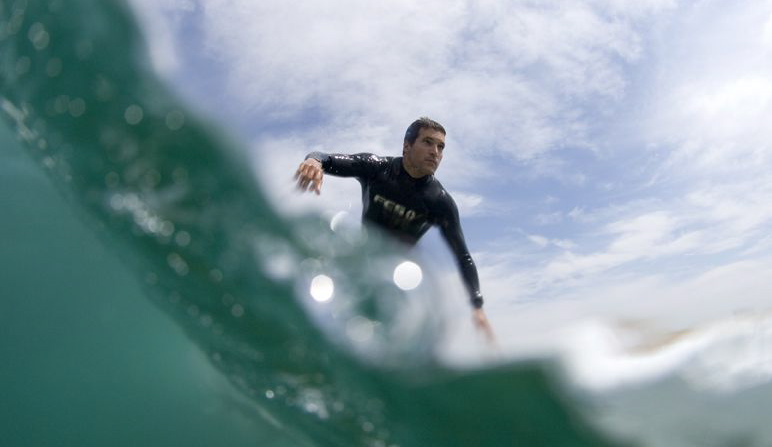 Romain Maurin, under the magnifying glass.Photo: <a href=\"https://www.paulcretinonphotography.com/\">Paul Crétinon</a>