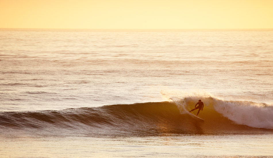 Carving down the Queen Of The Coast an a perfect November evening. Photo: <a href=\"https://paulgreenephoto.com/\" target=_blank>Paul Greene</a> 